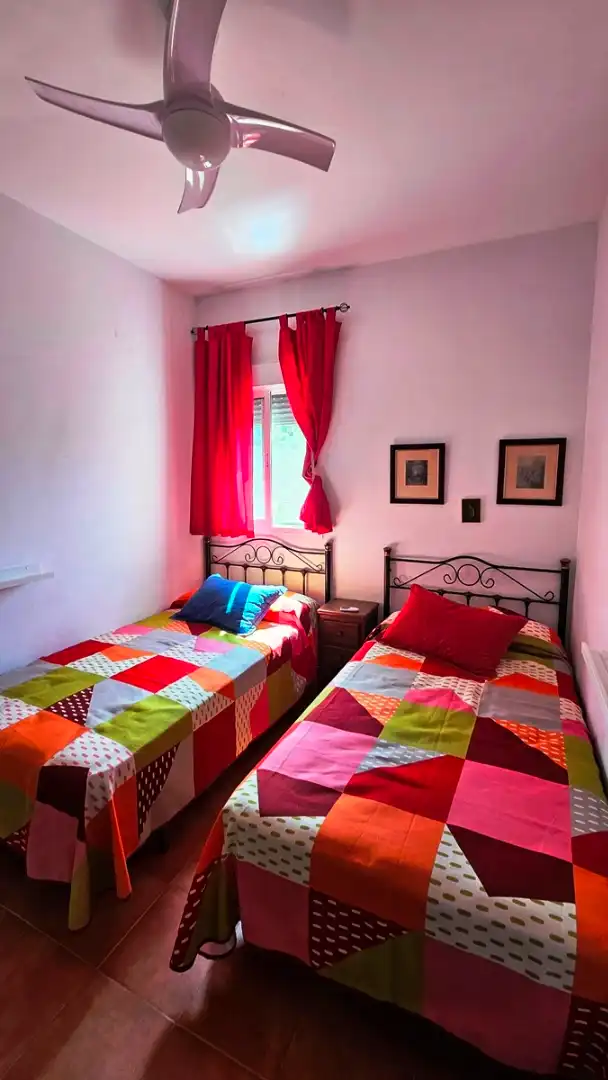 Habitación de Casa adosada en venta en Cortelazor con Trastero, Amueblado y Balcón