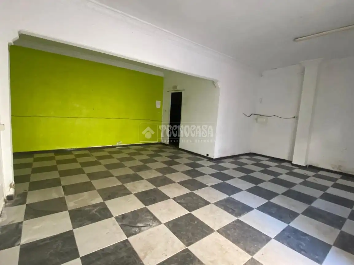 Business premises for sale in La Orden