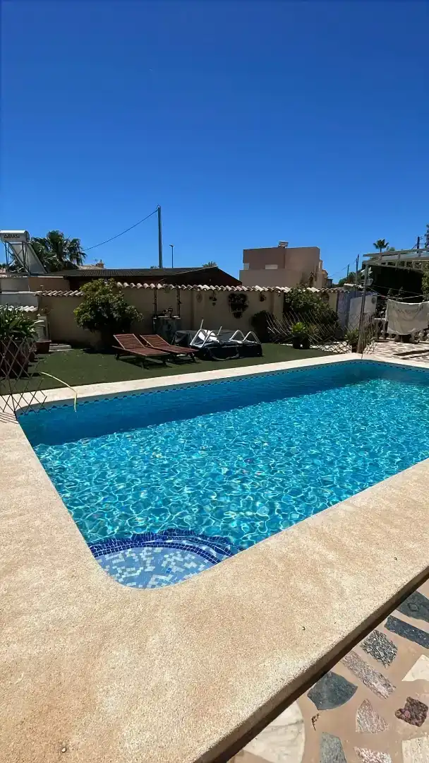 Piscina de Pis en venda en Escandinavia - Cautivador