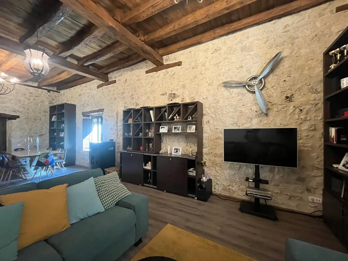 Sala de estar de Casa o chalet en venta en La Parrilla  con Calefacción, Amueblado y Alarma