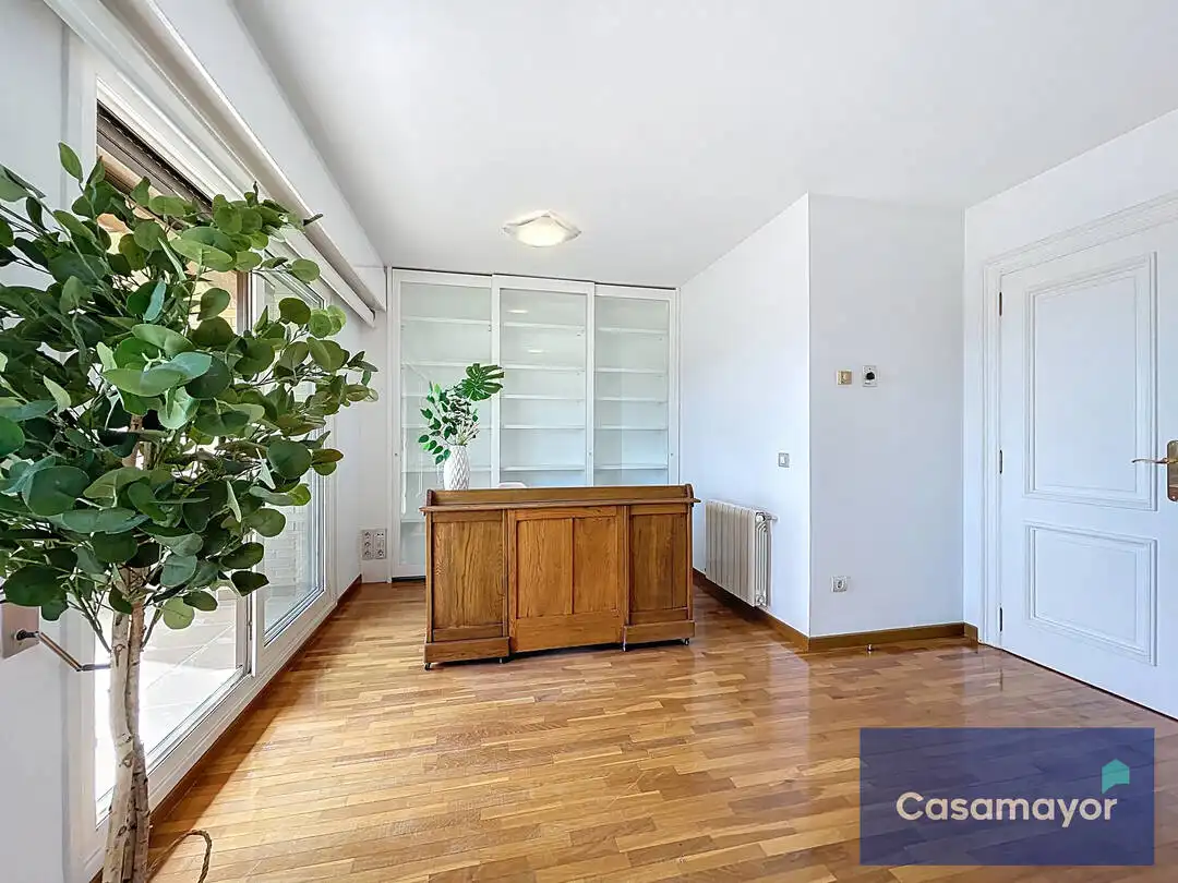 Sala d'estar de Casa adosada en venda en Alicante / Alacant amb Aire condicionat, Calefacció i Jardí privat