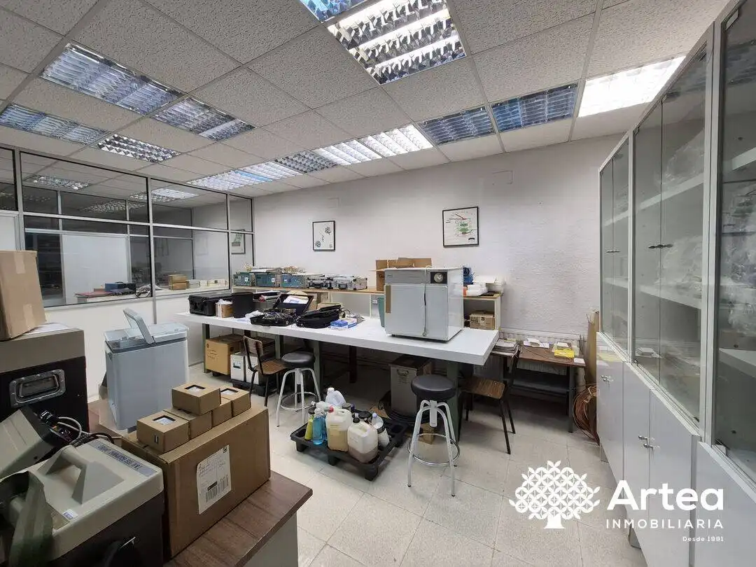 Local comercial en venda a Vianako Printzearen Kalea 4, imagen 4