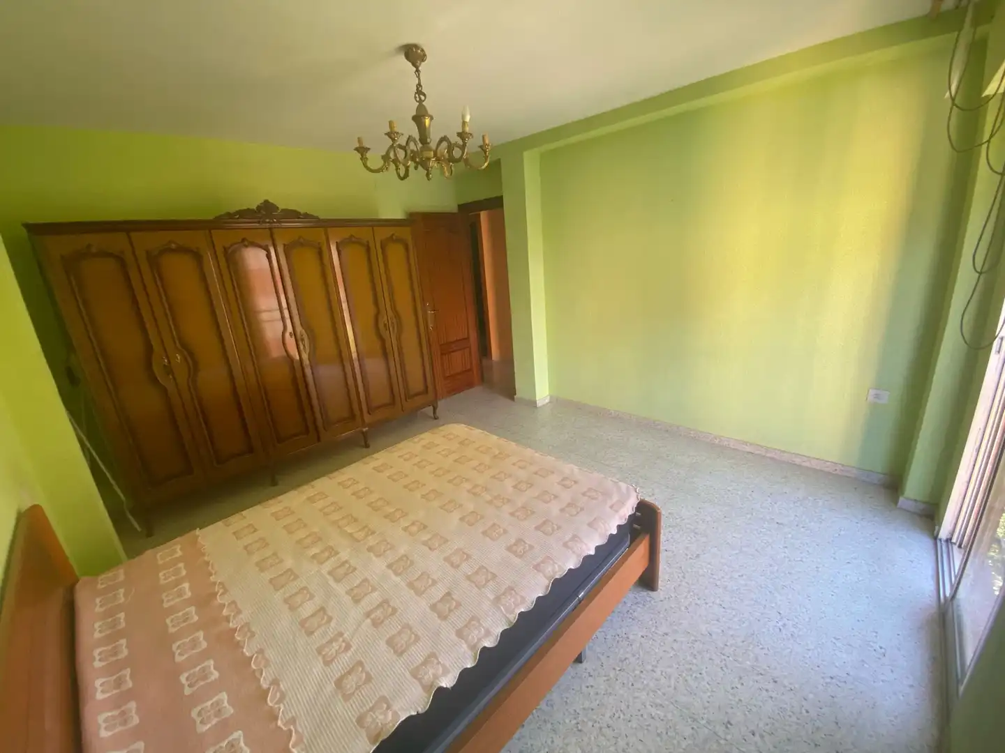 Habitación de Piso en venta en Granada con Amueblado