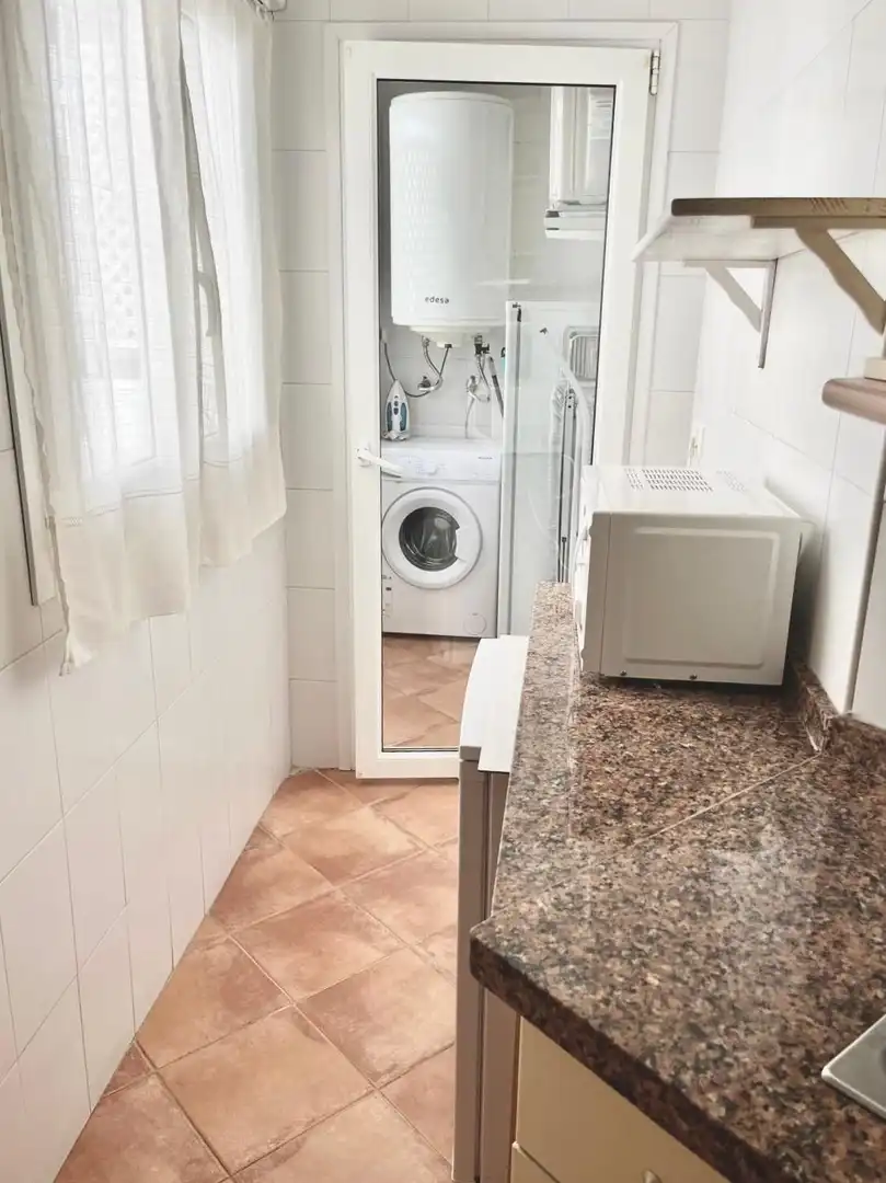 Baño de Apartamento en venta en Marbella con Aire acondicionado, Amueblado y Horno