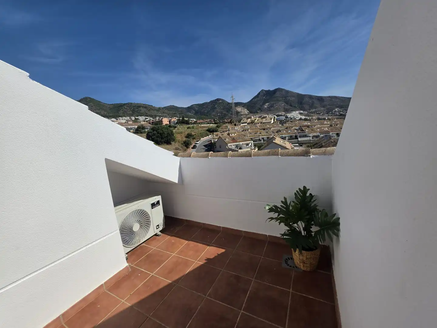 Terrassa de Casa adosada en venda en Benalmádena amb Aire condicionat, Jardí privat i Terrassa