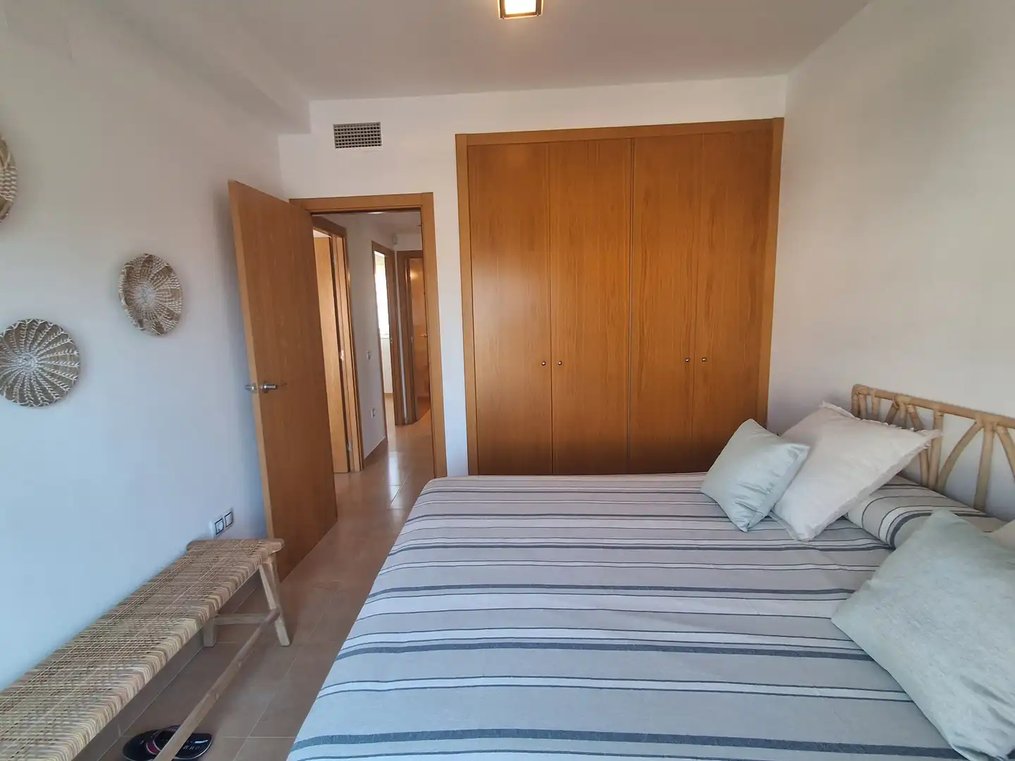 Dormitori de Casa adosada en venda en Mont-roig del Camp amb Aire condicionat, Jardí privat i Terrassa