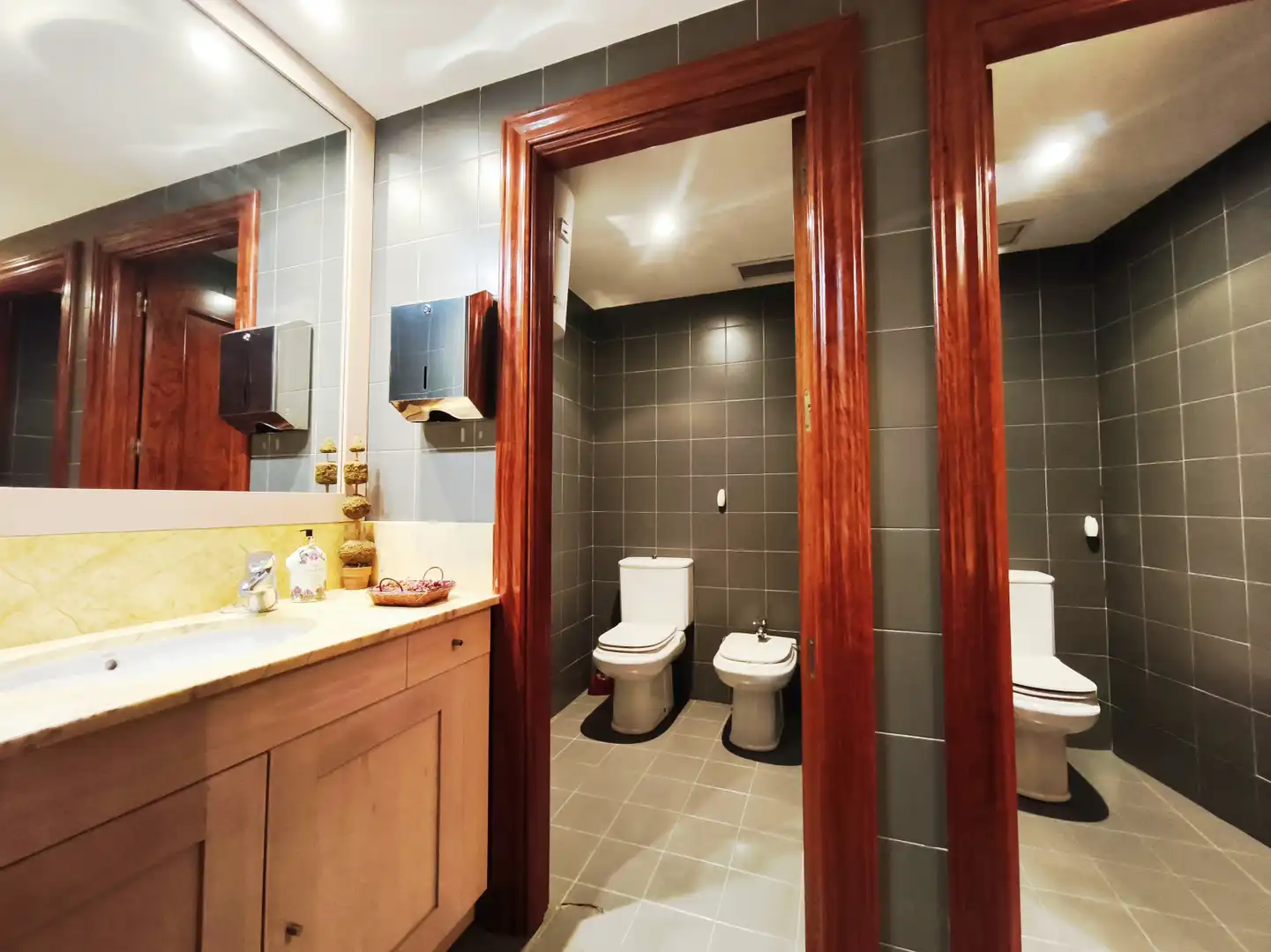 Baño de Oficina de alquiler en  Logroño con Calefacción