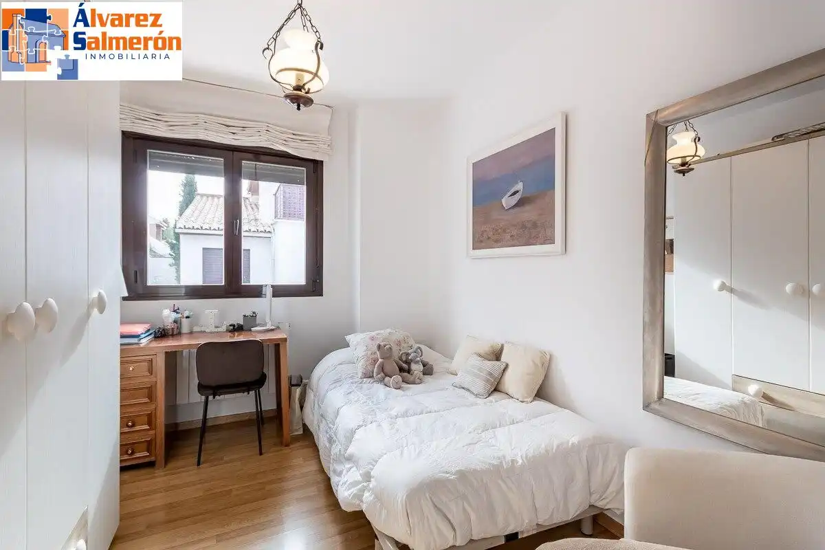 Bedroom of Houses for sale in Huétor Vega  with Air Conditioner, Heating and Terrace