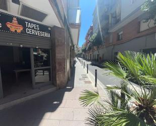 Vista exterior de Local de lloguer en Sant Joan Despí amb Aire condicionat