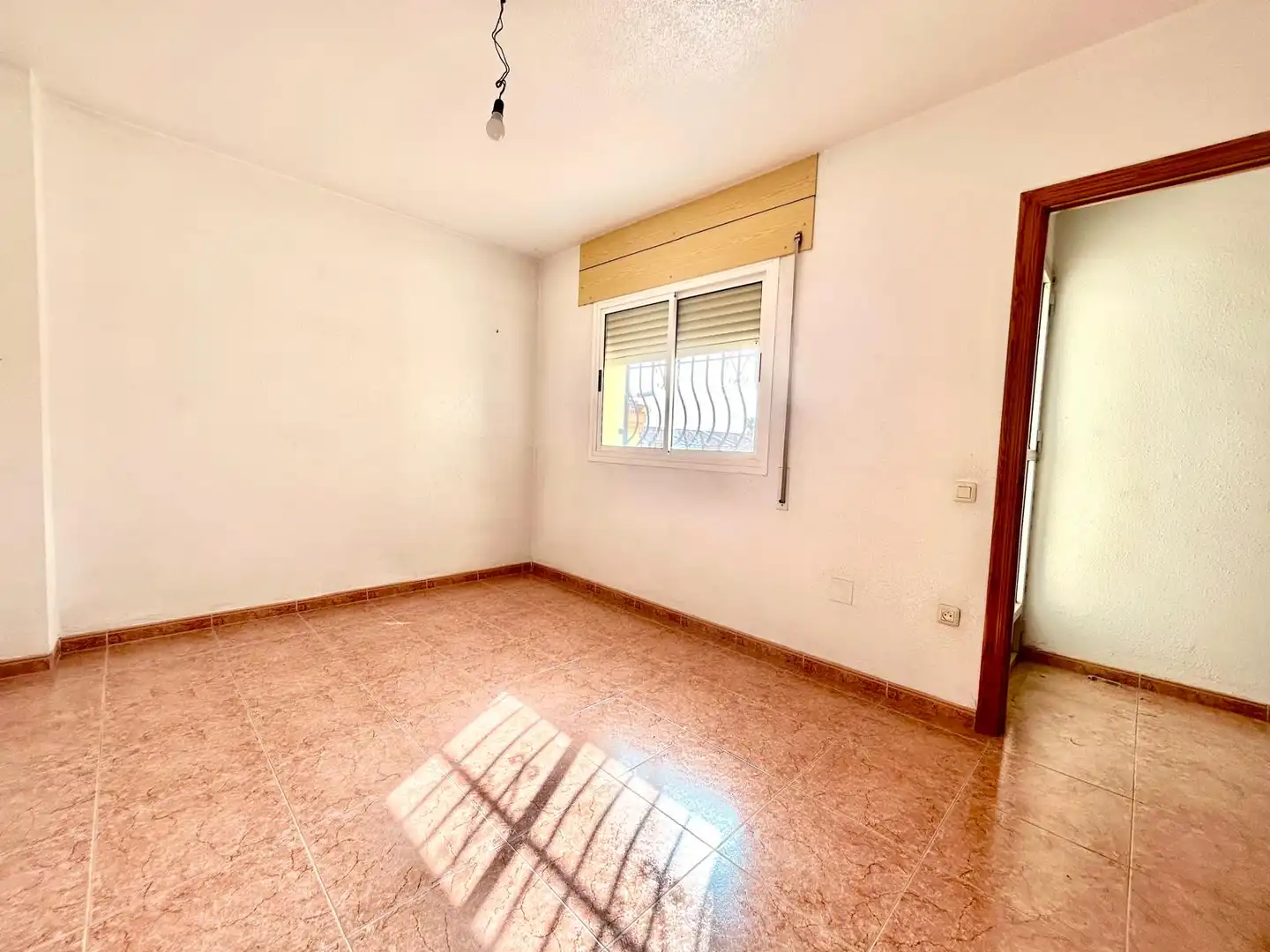 Habitación de Casa adosada en venta en Roquetas de Mar con Jardín privado, Terraza y Horno