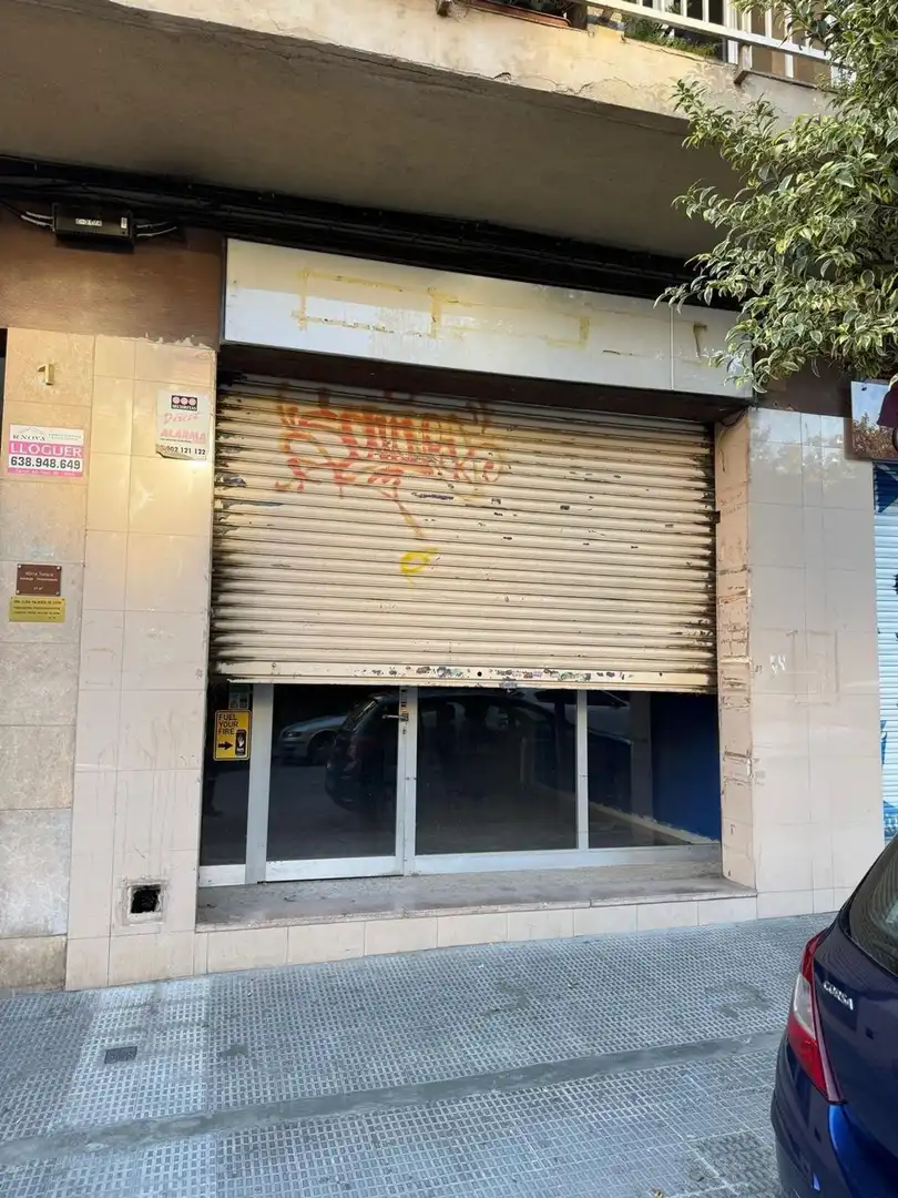 Local comercial en venda a de Xavier Gambús 1