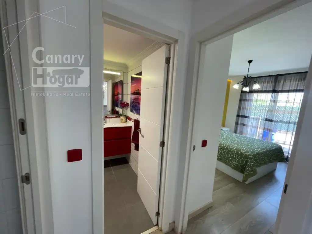Apartamento en venta en Granadilla de Abona con Calefacción, Jardín privado y Amueblado