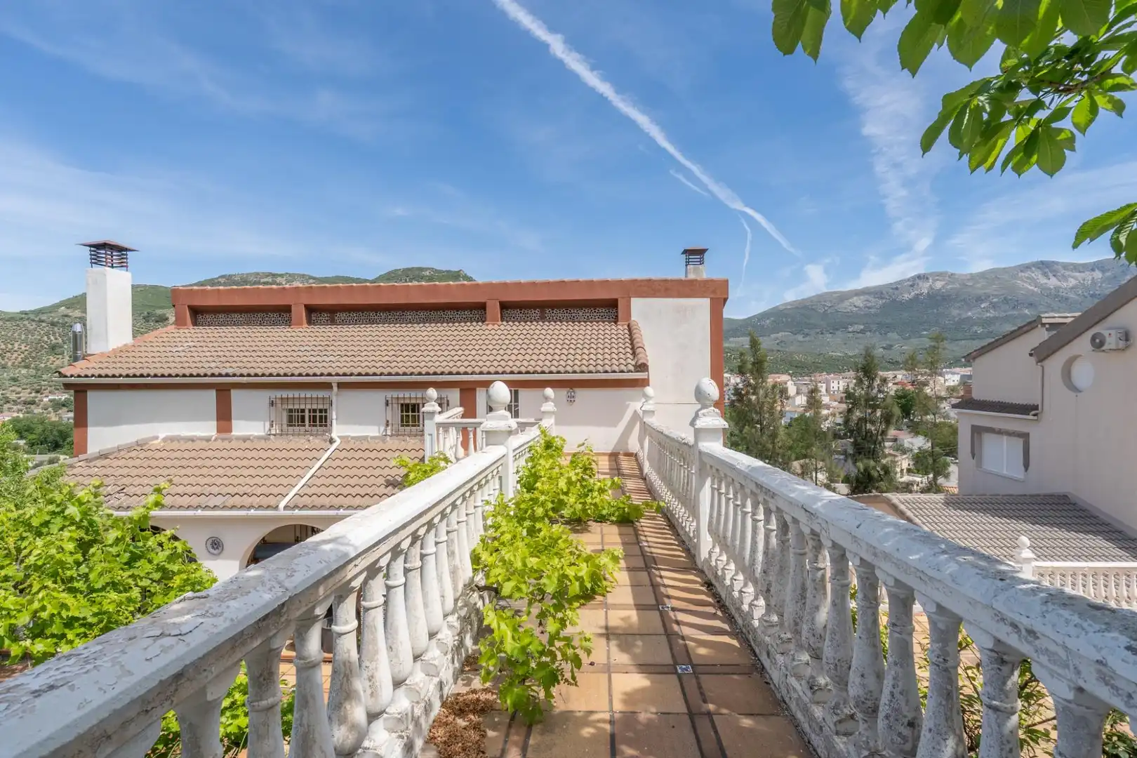 Vista exterior de Casa o chalet en venta en Valdepeñas de Jaén con Aire acondicionado, Calefacción y Jardín privado