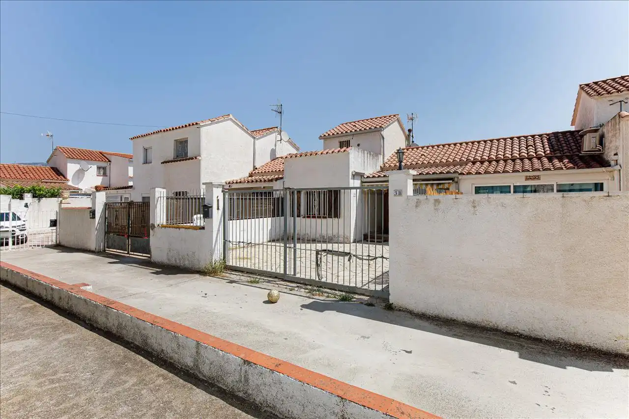 Casa aparellada amb piscina en venda a De La Illeta, imagen 12