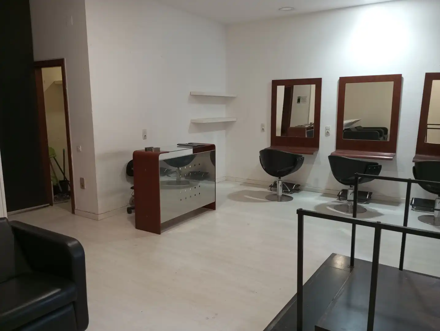 Commercial properties for rent in Calle de las Escuelas Pías, 9, La Bozada – Parque Delicias