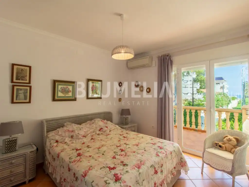 Dormitori de Casa o xalet en venda en Dénia amb Aire condicionat, Jardí privat i Terrassa