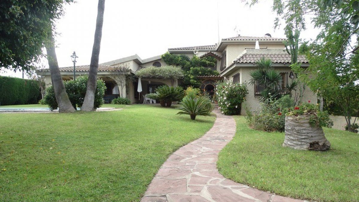 Exterior view of House or chalet for sale in Castellón de la Plana / Castelló de la Plana  with Heating, Private garden and Terrace