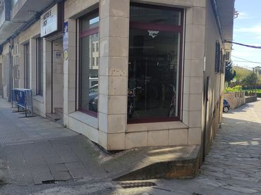 Local comercial de lloguer a Melide