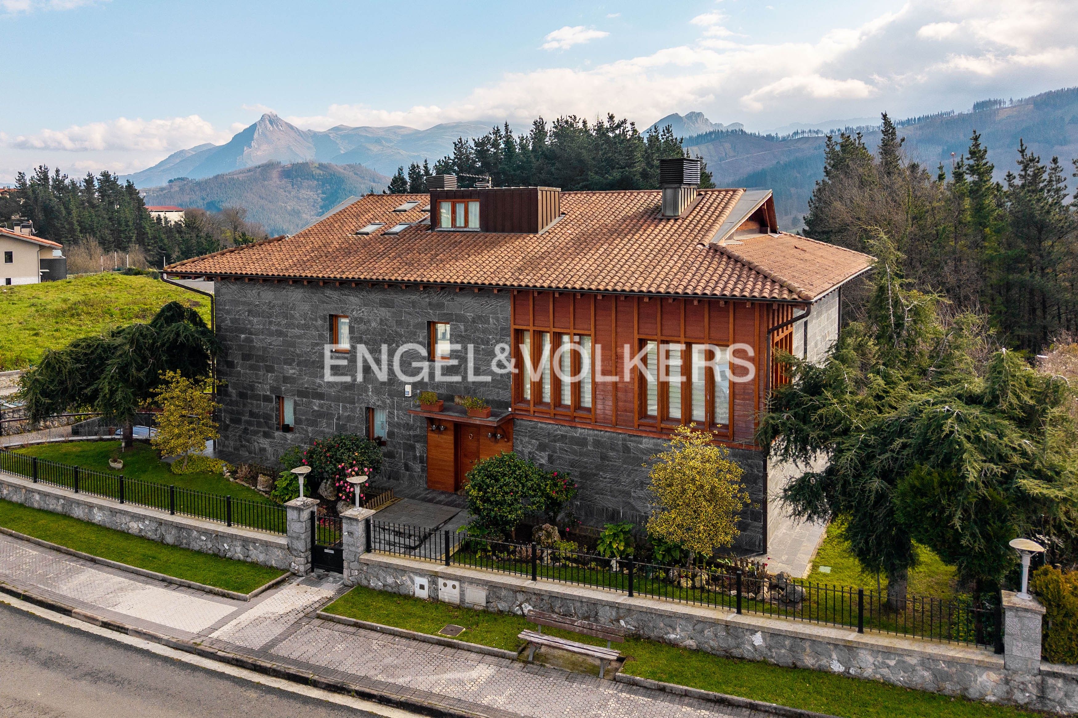 Außenansicht von Country house zum verkauf in Olaberria mit Klimaanlage, Heizung und Privatgarten