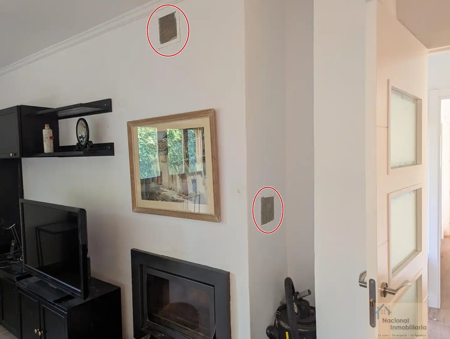 Living room of Houses for sale in El Espinar  with Air Conditioner, Heating and Storage room