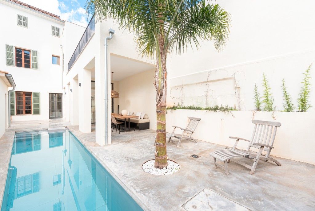 Swimming pool of Country house to rent in Pollença  with Air Conditioner, Heating and Private garden