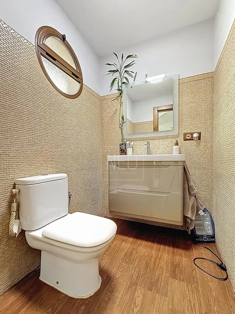 Baño de Casa o chalet en venta en Albolote con Aire acondicionado, Calefacción y Jardín privado