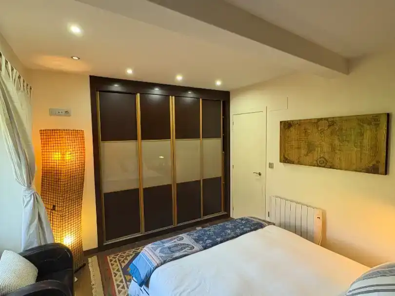 Bedroom of Flat for sale in Santiago de Compostela 