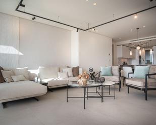 Sala d'estar de Apartament en venda en Ojén amb Aire condicionat, Terrassa i Piscina