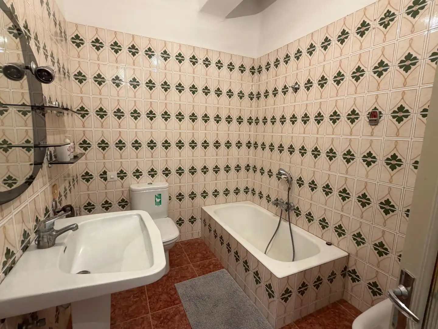 Bany de Casa o xalet en venda en Argençola amb Calefacció, Traster i Moblat