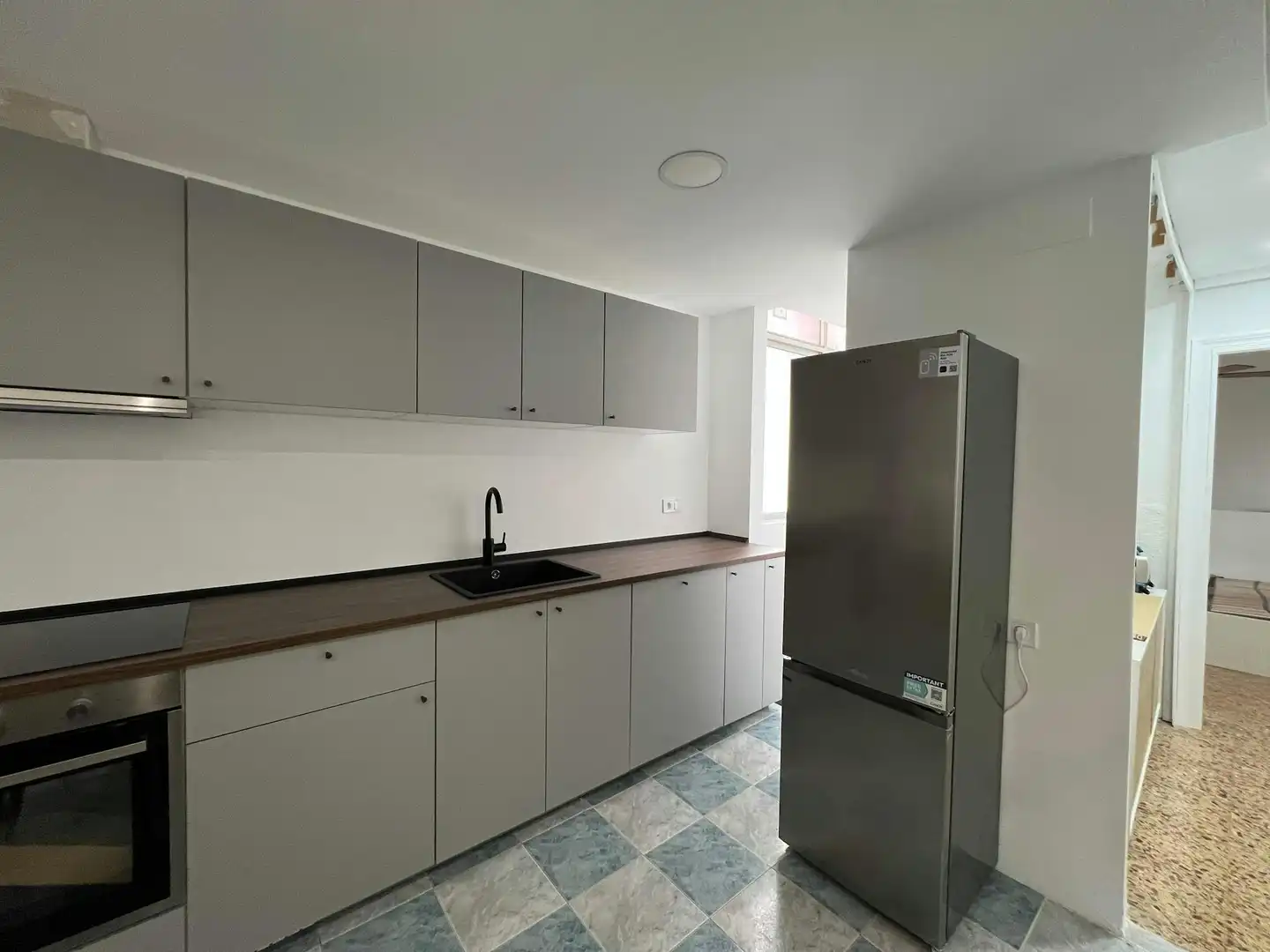 Küche von Wohnung zur untervermieten in Valencia mit Waschmaschine