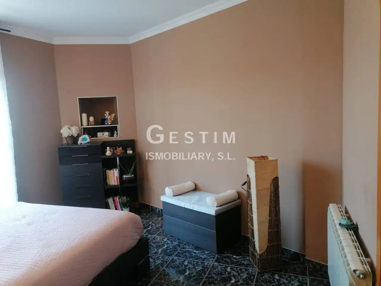 Habitación de Piso en venta en Manlleu con Calefacción, Terraza y Balcón