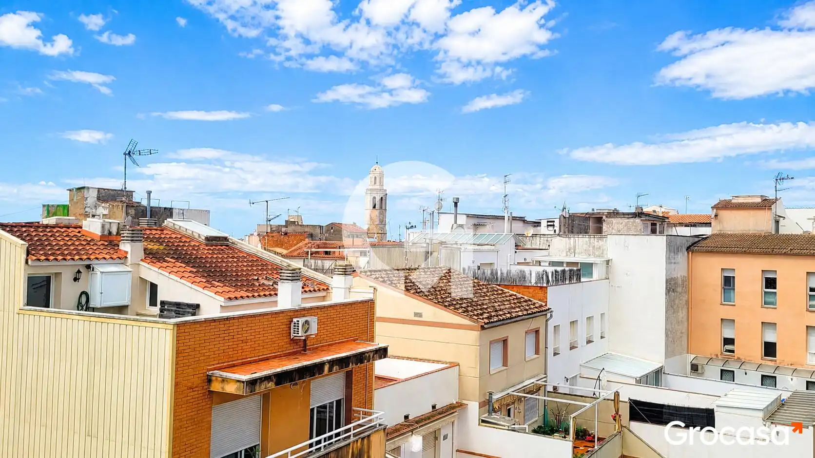 Vista exterior de Piso en venta en Cubelles con Horno y Balcón