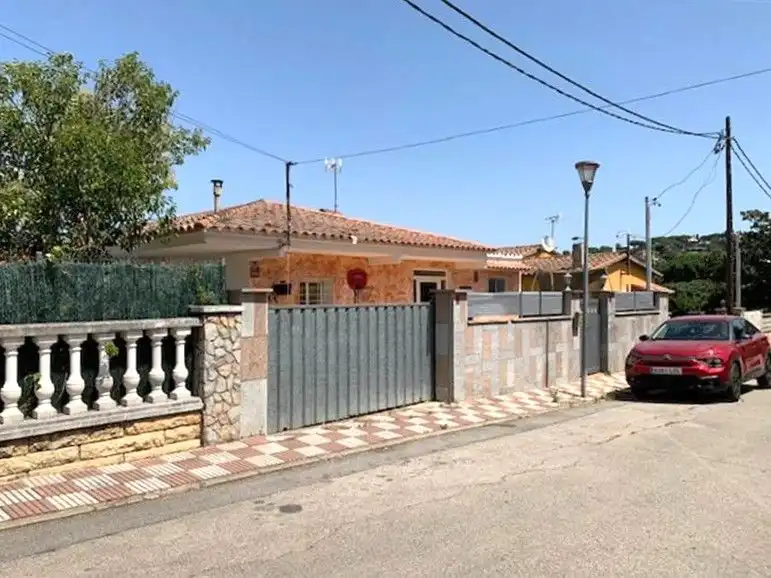 Vista exterior de Pis en venda en Tordera