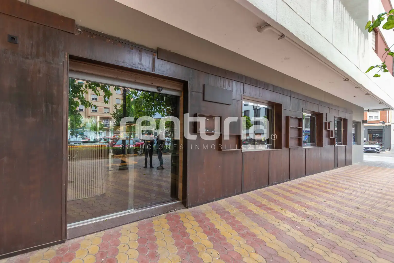 Local de alquiler en Valencia con Terraza