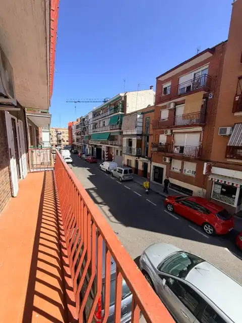 Vista exterior de Piso en venta en Madrid con Aire acondicionado, Calefacción y Terraza
