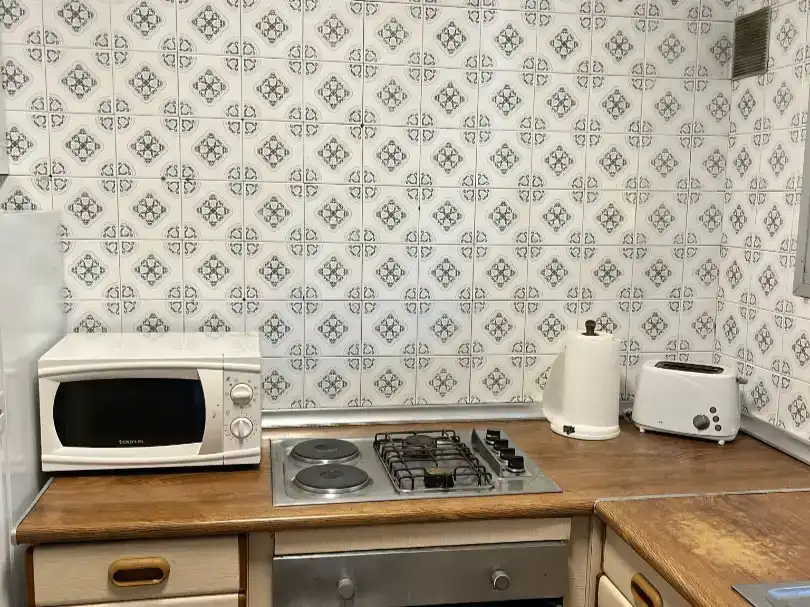 Cuina de Casa o xalet en venda en Marbella amb Aire condicionat