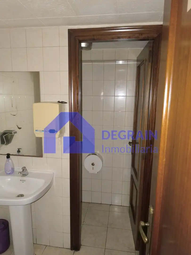Baño de Local de alquiler en Gijón 