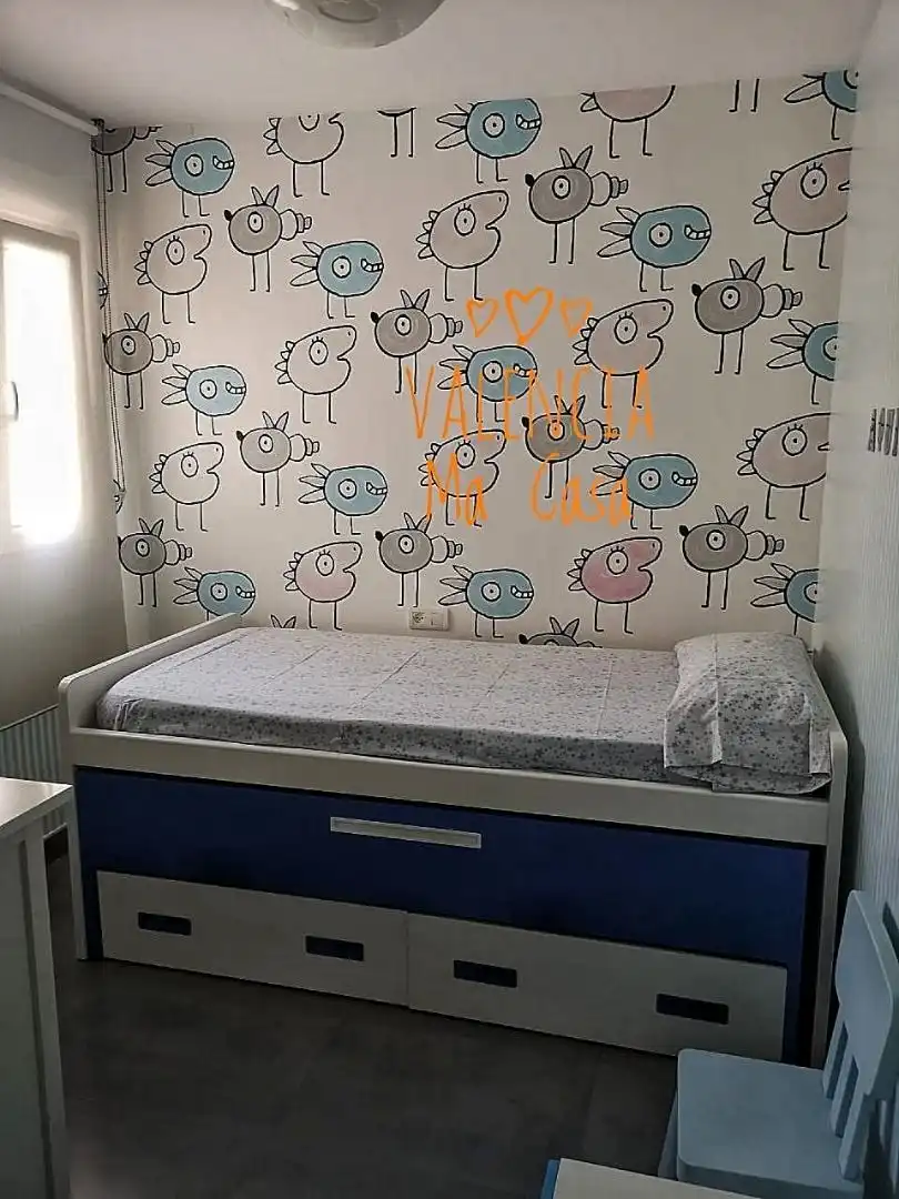 Bedroom of Flat for rent in Valencia  with Air Conditioner, Heating and Furnished