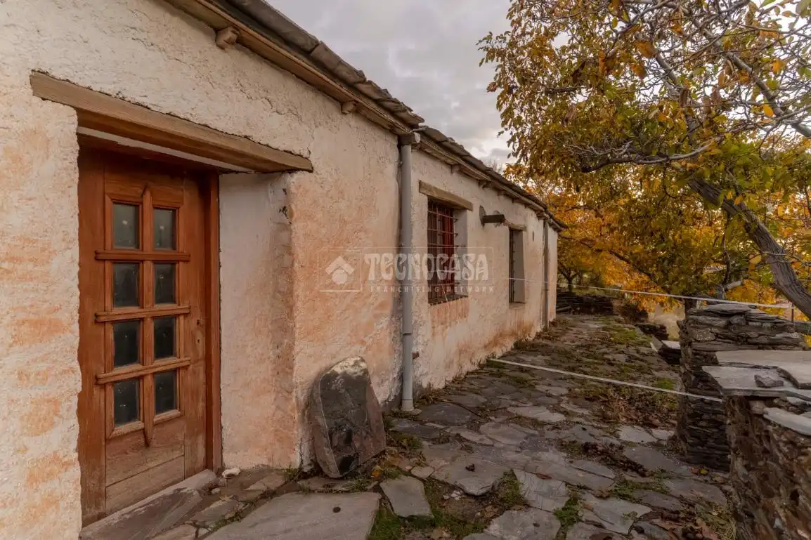 Vista exterior de Finca rústica en venta en Capileira con Calefacción, Terraza y Balcón