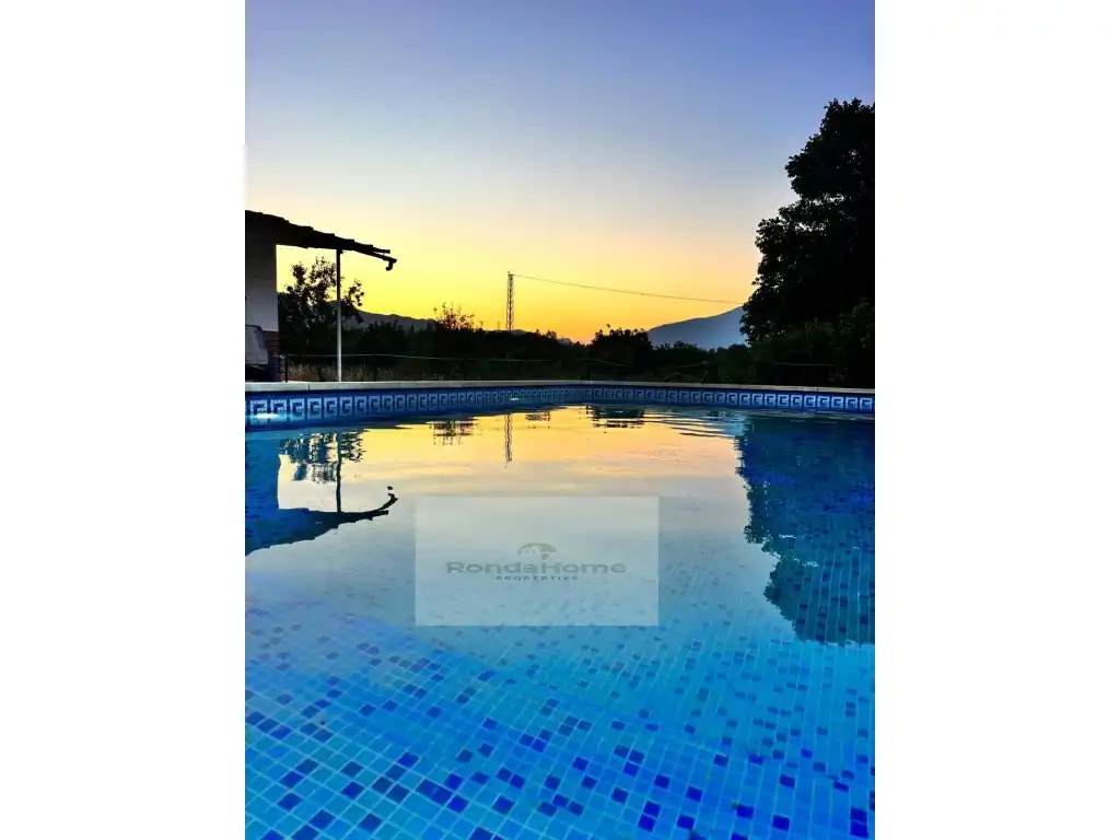 Casa rústica amb piscina en venda a Diseminados Poligono 38, imagen 2