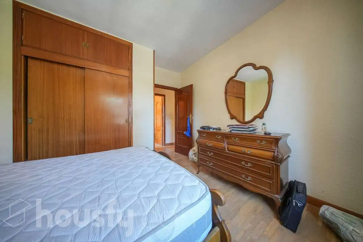 Habitación de Piso en venta en Madrid con Aire acondicionado, Calefacción y Jardín privado