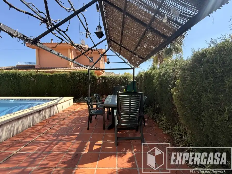 Terrassa de Casa o xalet en venda en Riba-roja de Túria amb Aire condicionat, Calefacció i Terrassa