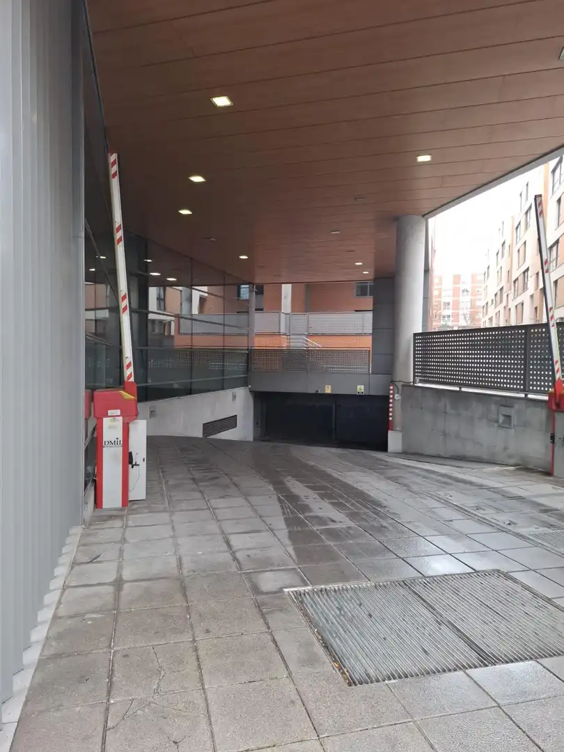 Gebäude zur Miete in Madrid