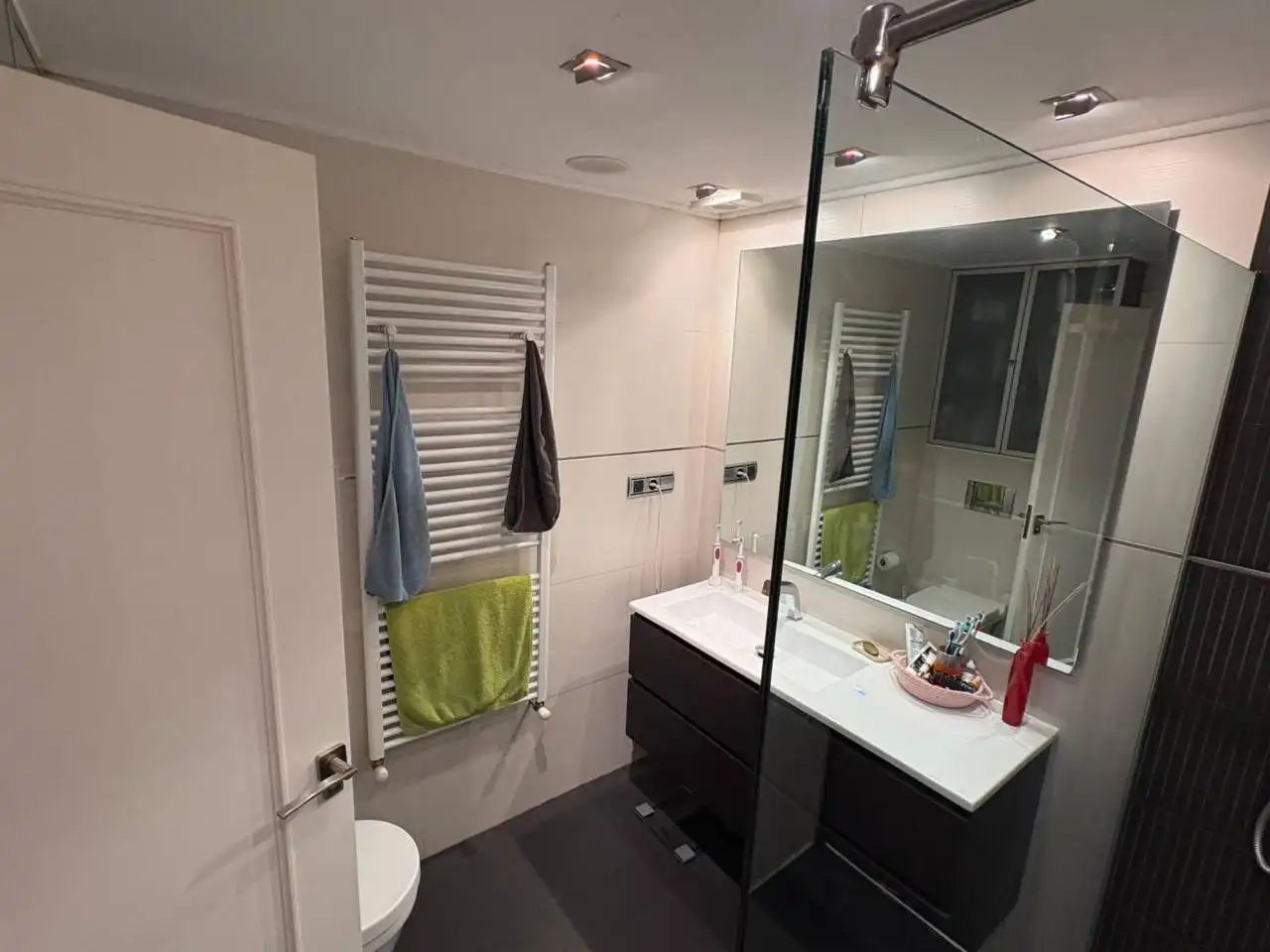 Baño de Casa adosada en venta en Binéfar con Aire acondicionado, Calefacción y Jardín privado
