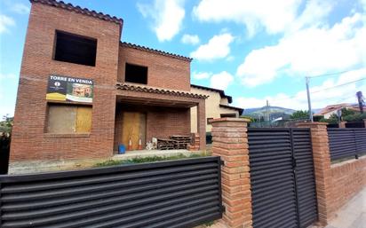 Exterior view of House or chalet for sale in Cànoves I Samalús  with Air Conditioner and Terrace