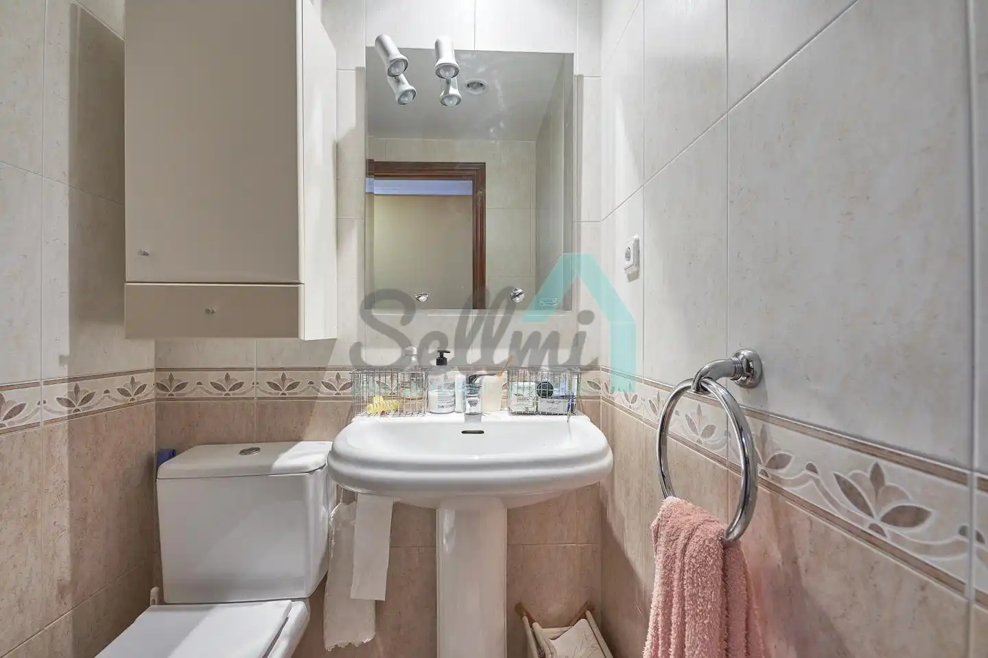 Flat for rent in Corín Tellado, Viesques