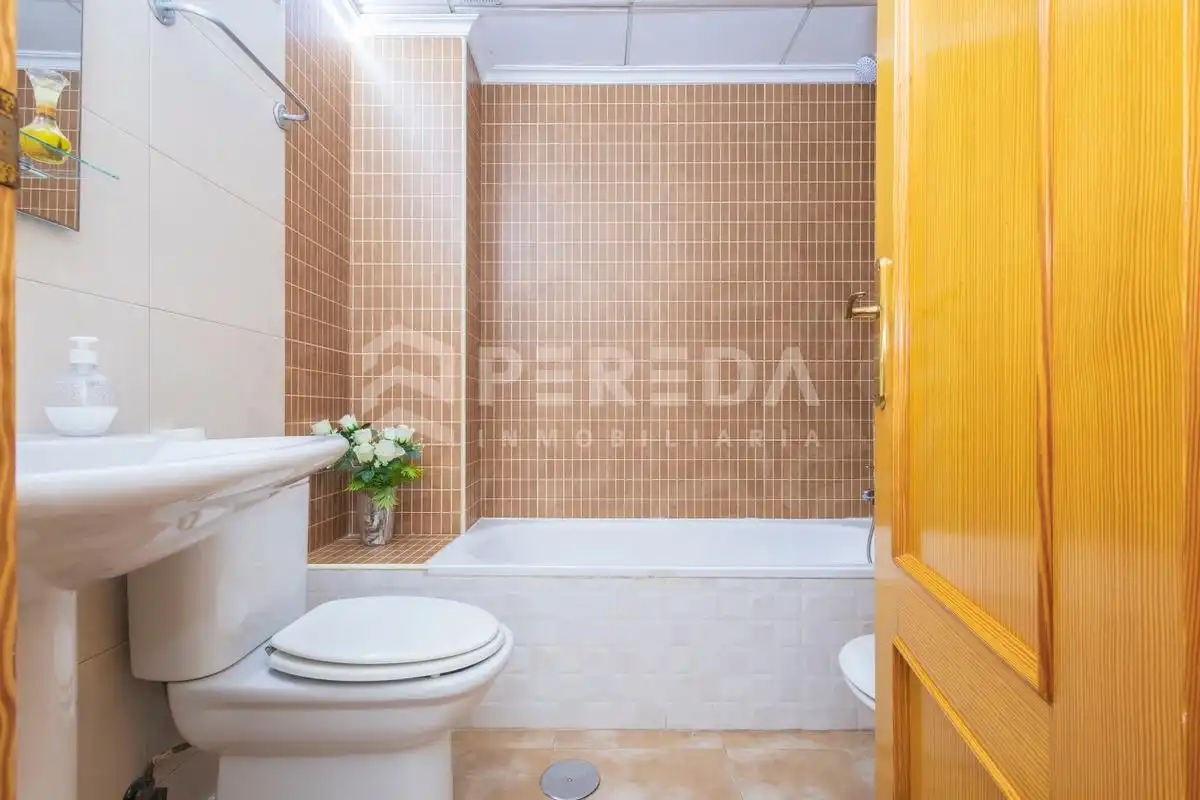 Bathroom of Attic for sale in Roquetas de Mar  with Air Conditioner and Terrace