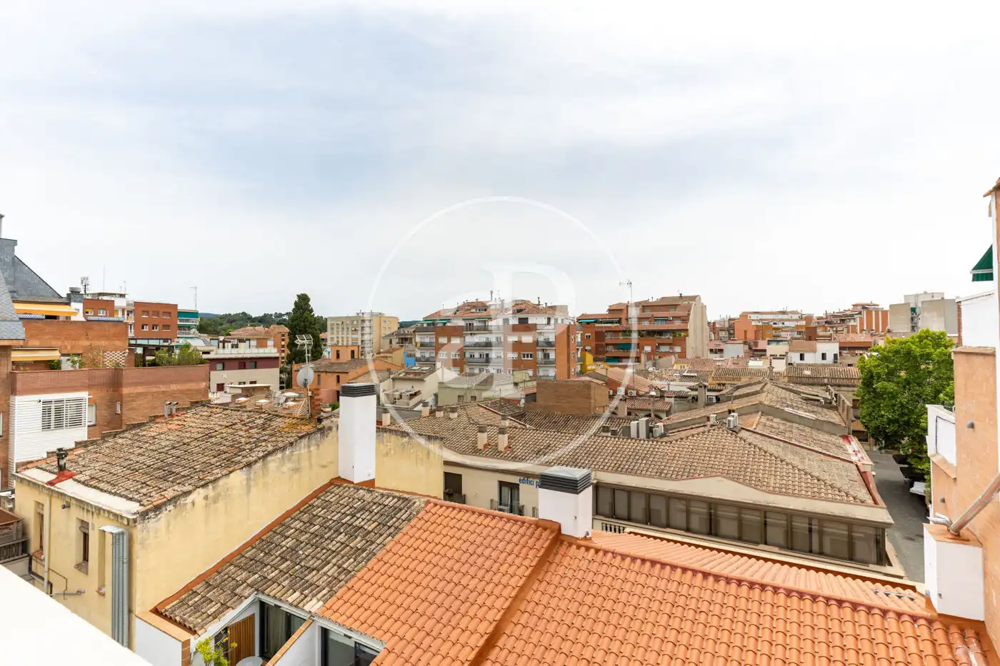 Exterior view of Flat for sale in Sant Cugat del Vallès  with Air Conditioner, Heating and Storage room