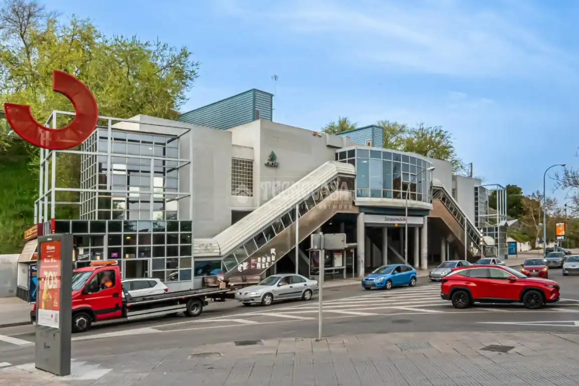 Außenansicht von Garage zum Verkauf in Leganés
