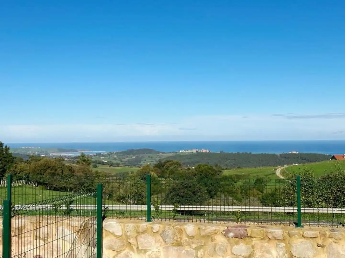 Reihenhaus mit Garten zur Miete in Canales - Urbanización Puerta de Comillas, imagen 6